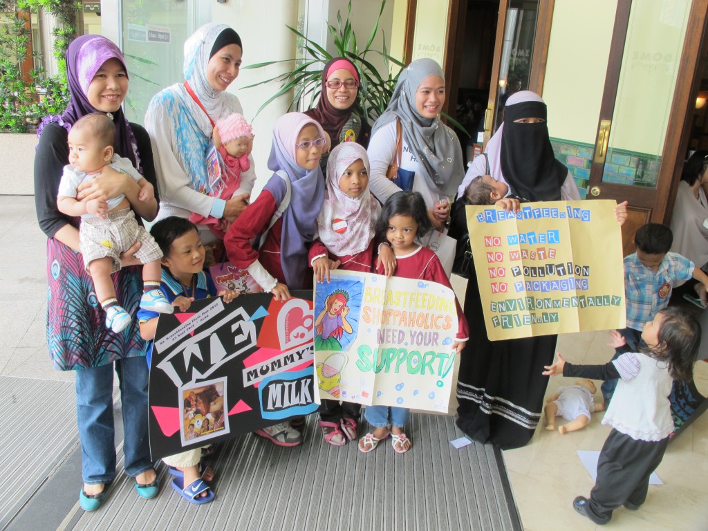 KL Breastfeeding Flash Mob 2012 - with Ayuni